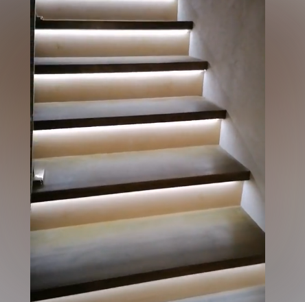 Профиль разделительный Progress PLTLEDAA LED 20*8 мм Анод серебро