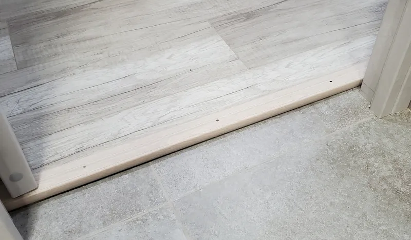 Порог угловой ПУ 06.900.088 Орех