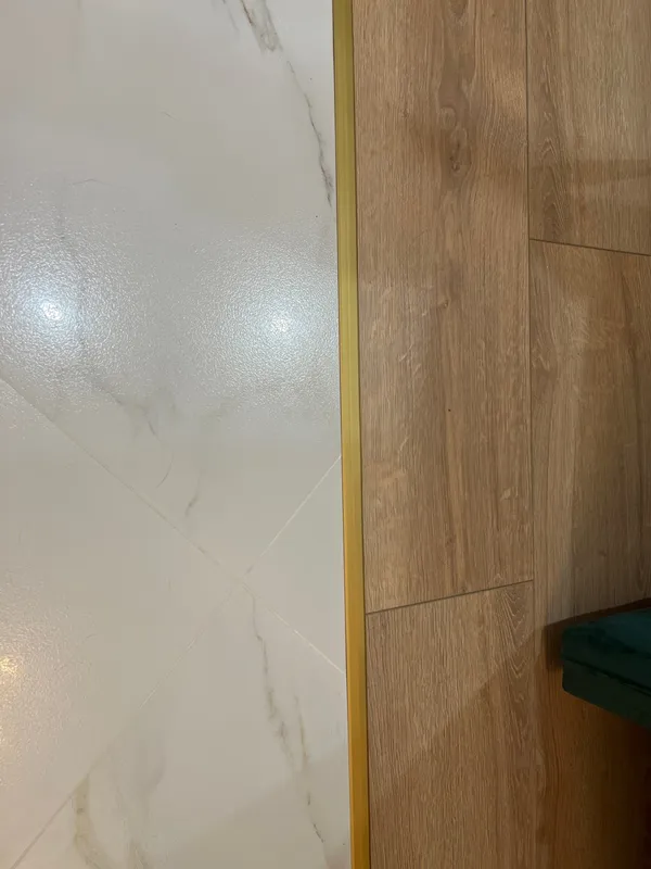 Профиль стыкоперекрывающий ЛС 10НСМ(304).2700.002 2,7 м Золото