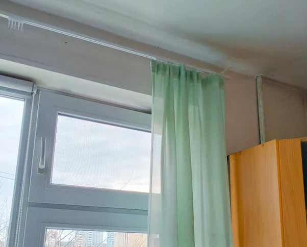 Карниз U-образный 1 ряд алюмин. Бриз МАГЕЛЛАН 2,0м