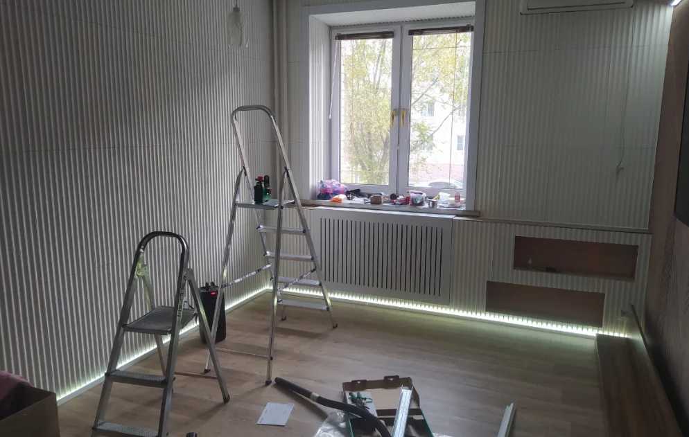 Антиплинтус алюминиевый под светодиодную ленту Апл 03.2700.042л Анод шампань