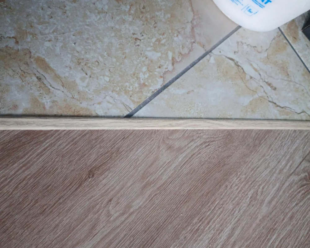 Порог одноуровневый ПС 09.2700.052 Ель дымчатая