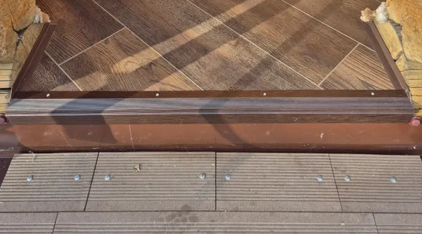 Порог угловой ПУ 02.2700.281 Сосна