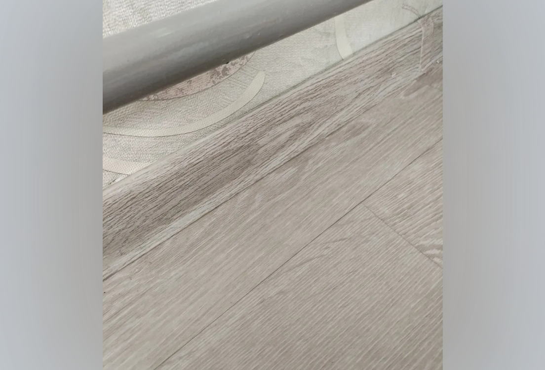 Плинтус ПВХ Идеал Классик 70мм 2,2м 230 Дуб айсберг