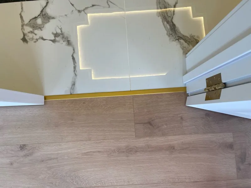 Профиль Т-образный латунь полированная 20мм 2,7м MSPCROL 209