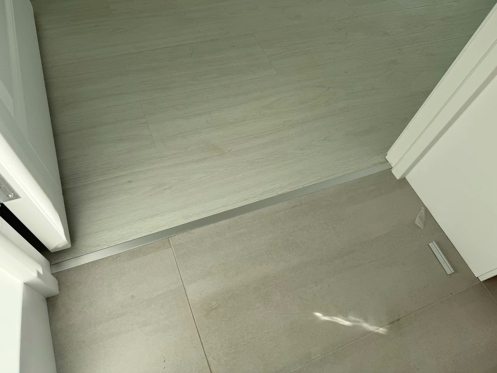 Профиль стыкоперекрывающий ЛС 10НСМ(304).2700.002 2,7 м Золото