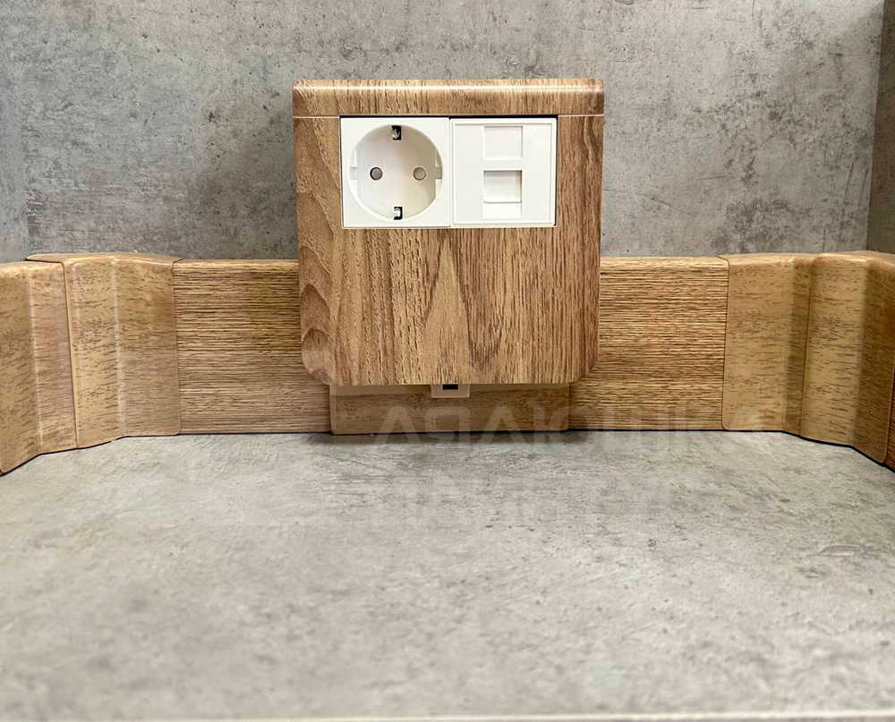 Угол наружный компл.Белый