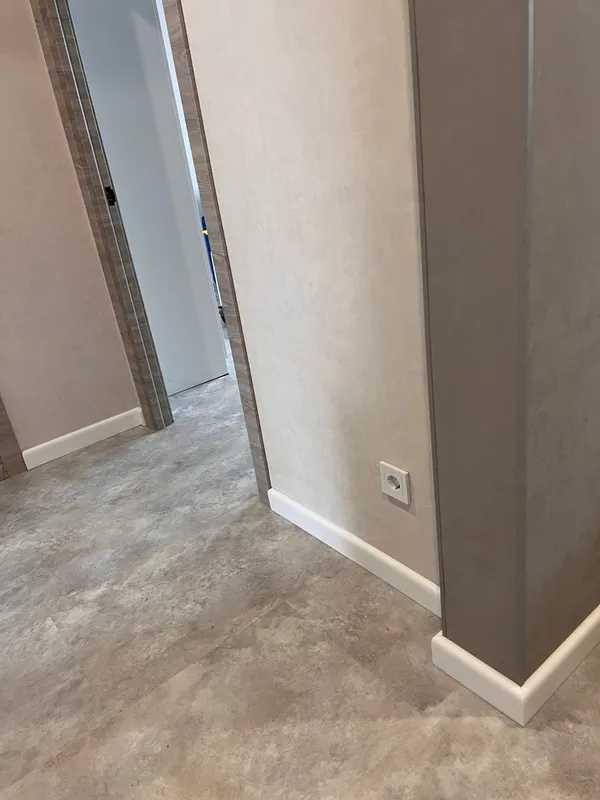 Угол наружный алюминиевый УО 04-27.2700.059