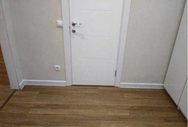 Плинтус ПВХ Волшебная палочка 70мм Home 2,2м 7001