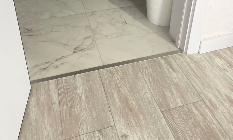 Профиль стыкоперекрывающий ЛС 10НСМ(304).2700.002 2,7 м Золото