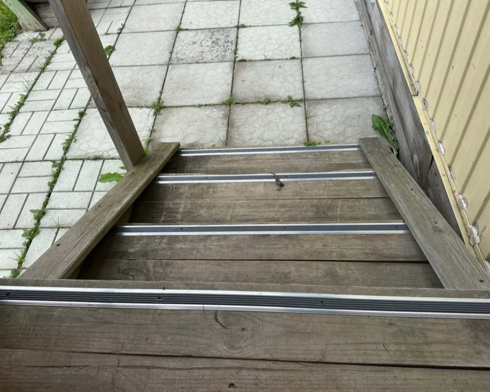 Порог одноуровневый ПС 08-1.1800.01лч Серебро