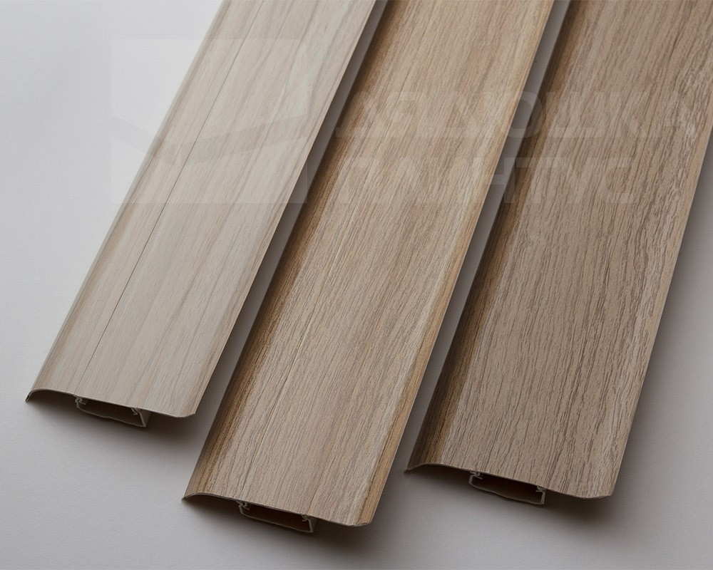 Плинтус ПВХ Идеал Классик 70мм 2,2м 303 Венге темный