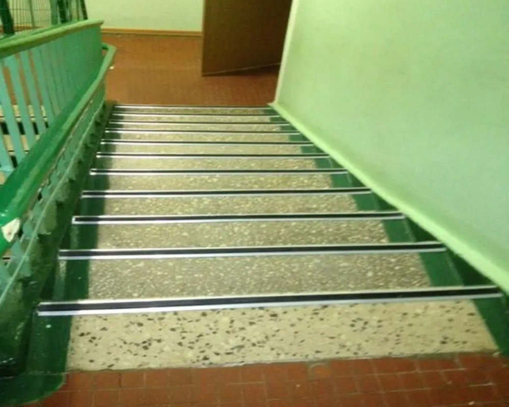 Порог одноуровневый ПС 08.1800.04л Бронза анод