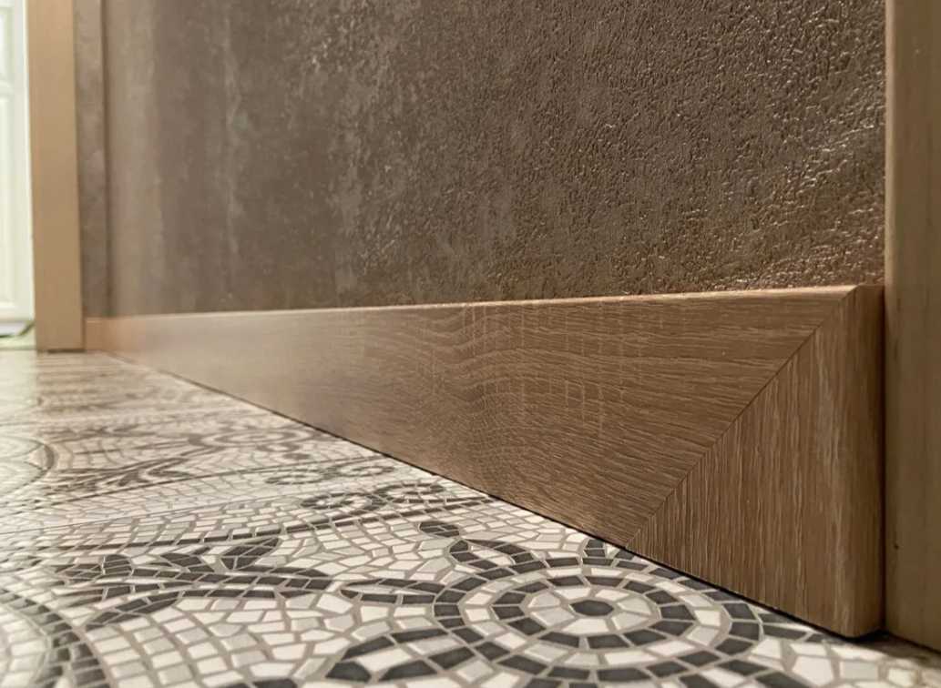 Плинтус МДФ Волшебная палочка. Гарден .206 Дуб коричневый