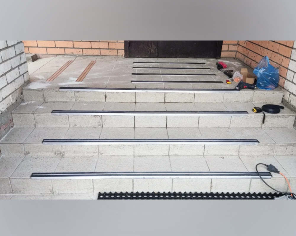 Порог одноуровневый ПС 08.1800.04 Бронза