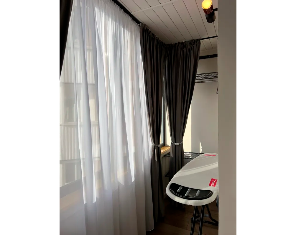 Карниз трехрядный алюминиевый ТРЭК УЮТ 2,6м Черный