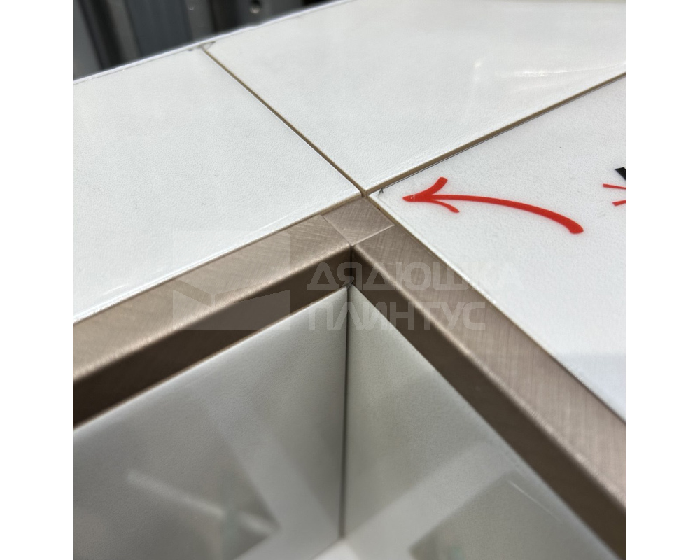 Профиль окантовочный ПК 11-8.2700.15 Черный