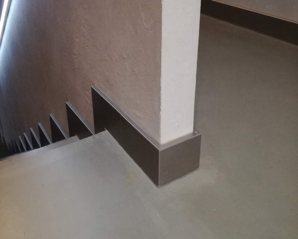 Плинтус ХДФ Dollken Cubu Flex Life 40мм х 11/13мм х 2,5 м 1246 Платинум Сильвер