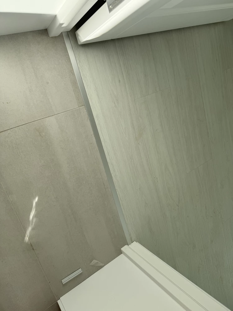 Алюминиевый  профиль ПТ-05  серебро/мат 2,7 м.