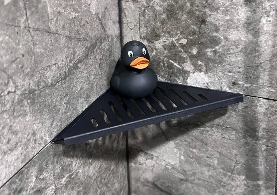 Полка для душа нержавеющая сталь "Дядюшка Плинтус" 50*160*270. Черный