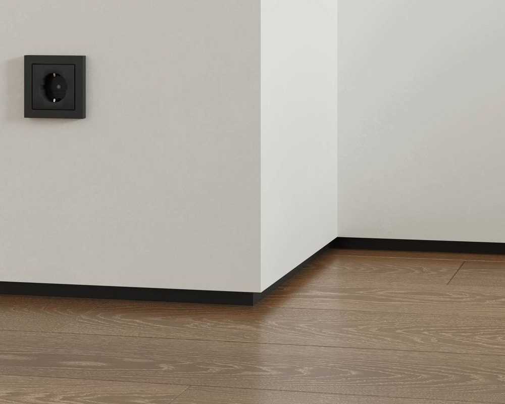 Теневой плинтус Лука Плт 44.2500.00